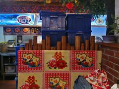 大堂-靠山屯东北农家菜(八龙桥雅苑店)
