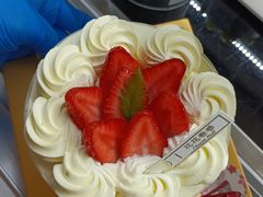 -花花卷卷·鲜食蛋糕(静安久光百货店)