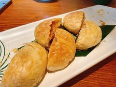 玫瑰鲜花饼-云海肴·汽锅鸡·云南菜(苏州中心店)