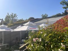 -UNI UNI(环亚凯瑟琳店)