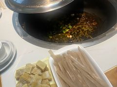 -崔记生活·铁锅炖鱼粘卷子(总店)