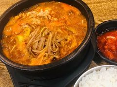 辣汤炒饭-吴草鸡爪오초닭발韩食堂(融恒盈嘉中心店)