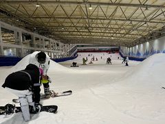 -乔波室内滑雪场