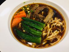 -康师傅私房牛肉面(申虹店)
