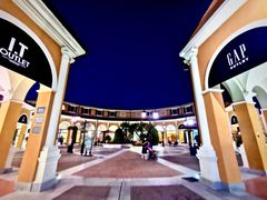 -佛罗伦萨小镇广佛名品奥特莱斯(疏港路店)