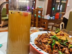 -鲁南仔·滕州炒鸡(经三路店)