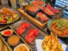 -铭牛烧肉·和牛海鲜自助(高新月牙湖店)