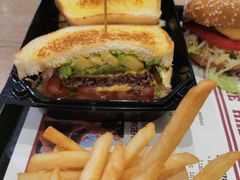 -The Habit Burger Grill 哈比特汉堡(爱琴海店)