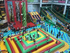 -蒙特利亲子乐园