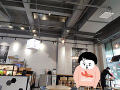 大堂-HELLO 27 意面·沙拉·帕尼尼