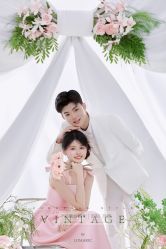 -798婚纱摄影·原创定制品牌店