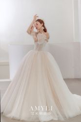 -艾米丽婚纱礼服