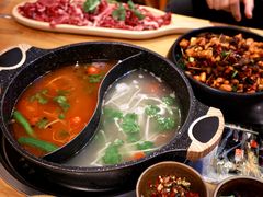 -苗阿哥酸汤牛肉火锅(体育场店)