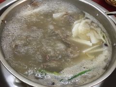 -老石黑山羊毛驴肉火锅(金凯广场店)