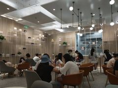 大堂-奈雪的茶(市百一店)