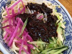 老北京炸酱面-门框胡同百年卤煮(新街口店)