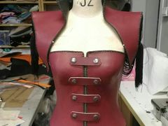 -京伟修鞋洗鞋奢侈品皮具护理店