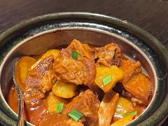 青蒜黄金土豆烧牛肋排-玖五京菜(杭州城北万象城店)