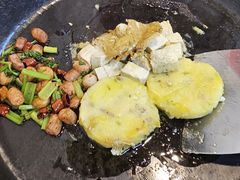 -丁姨妈贵州臭豆腐烙锅(甲秀楼店)