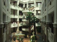-东莞塘厦三正半山温泉酒店·沙利文西餐厅