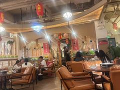 -六福烧烤酒馆(秦隆步行街店)