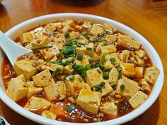 -梁姐啤酒鱼(兴坪古镇店)