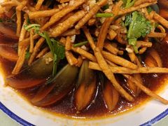 -刘胖子家常菜·蹄花焖藕(兴业店)