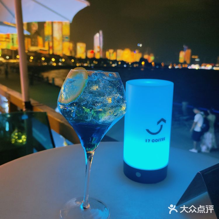 夜色中的浪漫小调