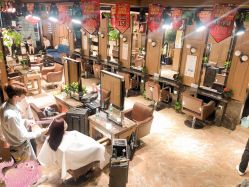 点击看大图 -震轩美容美发