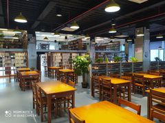 -上海市虹口区图书馆(曲阳分馆)