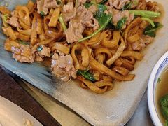 -潮界(LU·ONE凯德晶萃广场店)