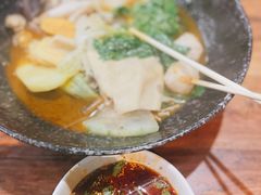 -万记麻辣烫国展总店