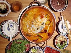 -洱火云南酸菜牛肉火锅(石景山当代商城店)