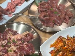 -青瓦餐厅·生鱼片·韩园烤肉(西塔店)