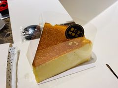 黑金焗烤嫩芝士-DEMO黛慕蛋糕(中泰店)