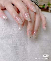 -悦指间美甲美睫