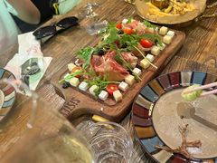 -SISTERS BAR RESTAURANT川意酒馆(嘉善老市H楼店)
