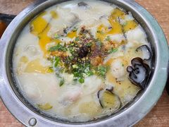 红帽津道酸菜鱼-红帽小馆(向阳路店)