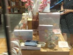 -百新书局(尚悦湾店)