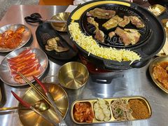 -胡悦里韩式烤肉(芝罘万达广场店)