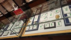 -北京七彩云南翡翠珠宝旗舰店(月坛店)