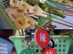 -霞姨炸烧饼炸菜串(劳动路店)