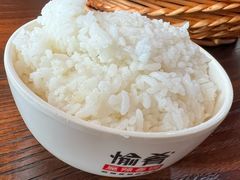 -愉肴麻辣香锅(中山路店)