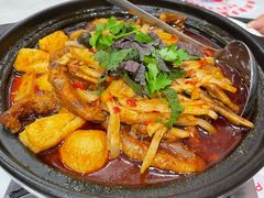螺蛳鸭掌煲-金多鱼大排档·烤鱼·烧烤·宵夜(江南水都店)
