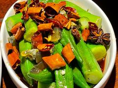 捞汁鲜秋葵-前海沿·青岛菜(五四广场永旺店)