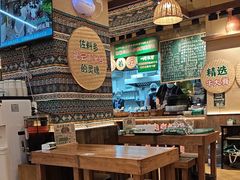 -云阿蛮云南生烫牛肉米线(奉贤路店)