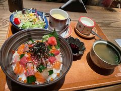 -本源食集 日式烧肉·炉端烧(东海缤纷店)