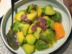 云腿生焖姜柄瓜-花菇朵·云山雀 ll 野生菌锅·野果酸汤·精品滇菜(万柳店)