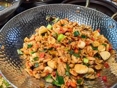-费大厨辣椒炒肉(高铁吾悦广场店)