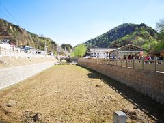 -梁家河村红色旅游区